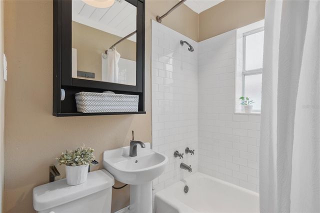 1315 E OSBORNE AVENUE, Tampa, FL 33603