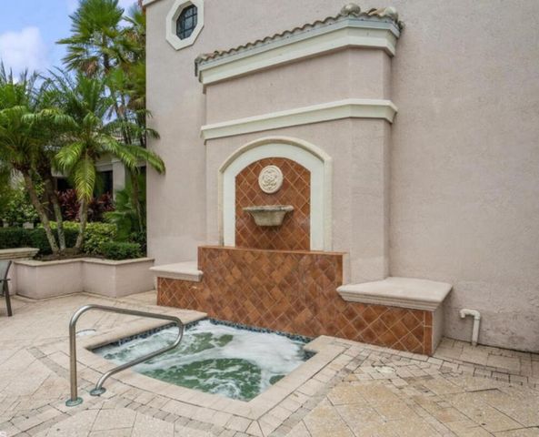 2725 Anzio Court 304, Palm Beach Gardens, FL 33410