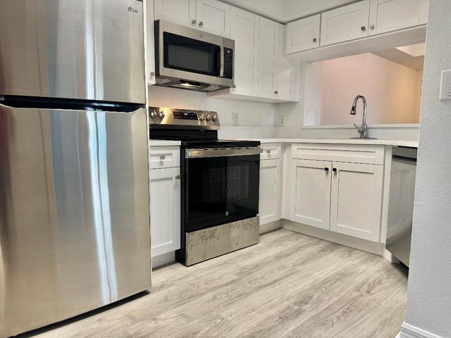 2725 Anzio Court 304, Palm Beach Gardens, FL 33410