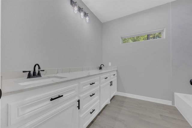 179 Copperleaf Road, Huntsville, TX 77340
