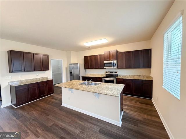 3268 Heatherwood Drive, Gainesville, GA 30507