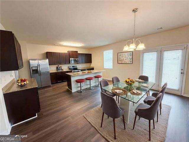 3268 Heatherwood Drive, Gainesville, GA 30507