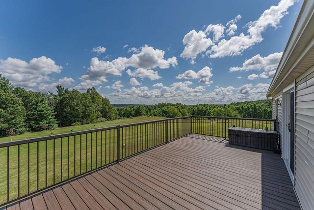 S1162 Dutch Hollow Mound Court, La Valle, WI 53941