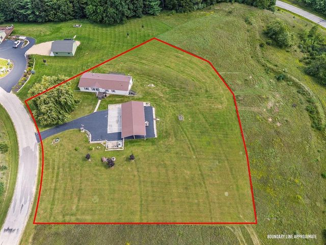 S1162 Dutch Hollow Mound Court, La Valle, WI 53941