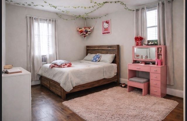 35 Larch St, New Bedford, MA 02740