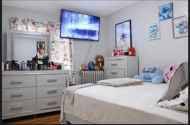 35 Larch St, New Bedford, MA 02740