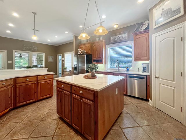 10313 Magnolia Blossom Ave, Greenwell Springs, LA 70739