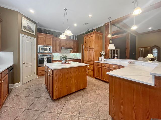 10313 Magnolia Blossom Ave, Greenwell Springs, LA 70739