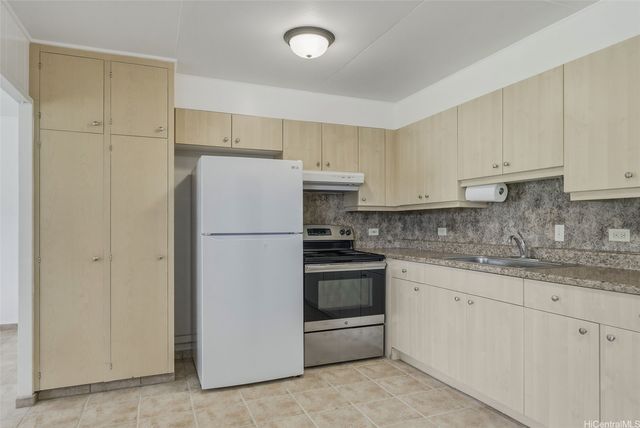 1223 Neal Avenue, Wahiawa, HI 96786