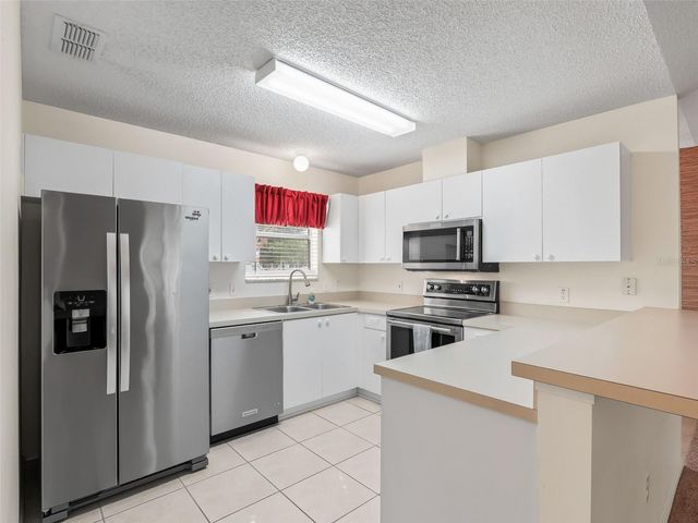 722 CAMINO DEL REY DRIVE, The Villages, FL 32159