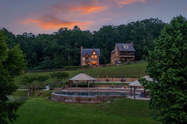32 Lantern Cove Road, Chickamauga, GA 30707