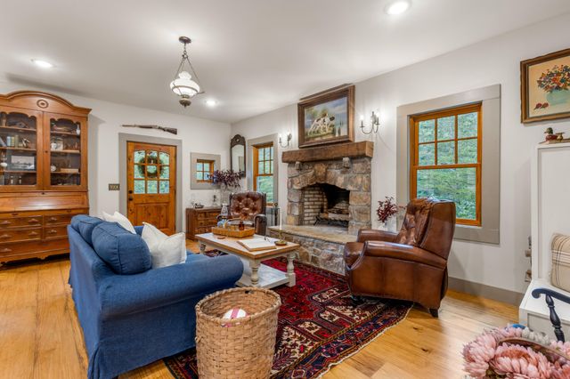32 Lantern Cove Road, Chickamauga, GA 30707