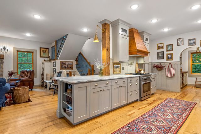 32 Lantern Cove Road, Chickamauga, GA 30707