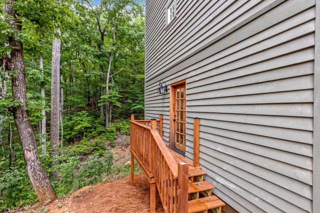 32 Lantern Cove Road, Chickamauga, GA 30707