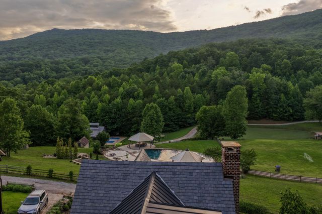 32 Lantern Cove Road, Chickamauga, GA 30707