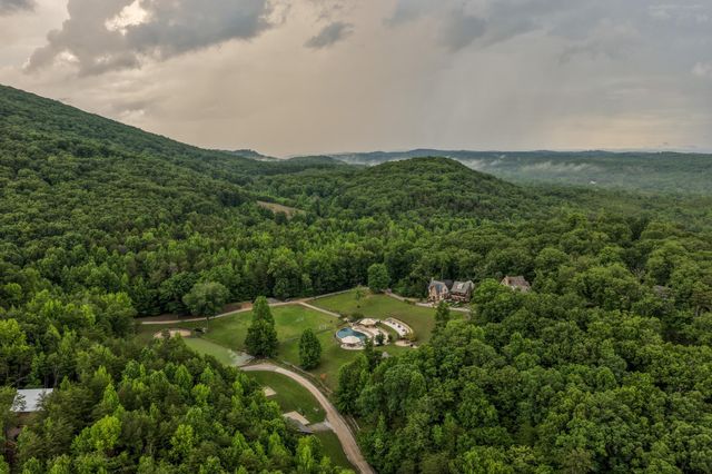 32 Lantern Cove Road, Chickamauga, GA 30707