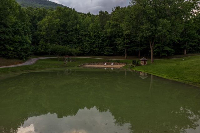 32 Lantern Cove Road, Chickamauga, GA 30707