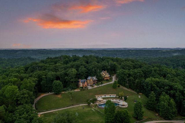 32 Lantern Cove Road, Chickamauga, GA 30707