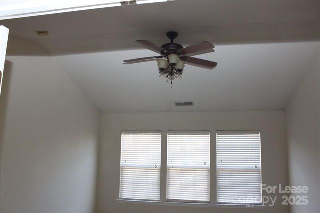 2715 Old Ironside Drive, Charlotte, NC 28213