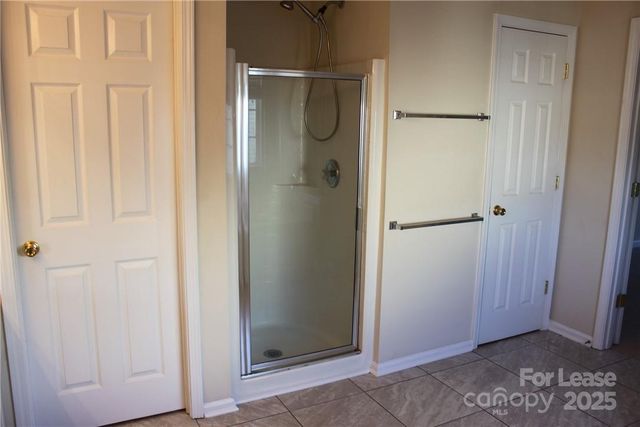 2715 Old Ironside Drive, Charlotte, NC 28213