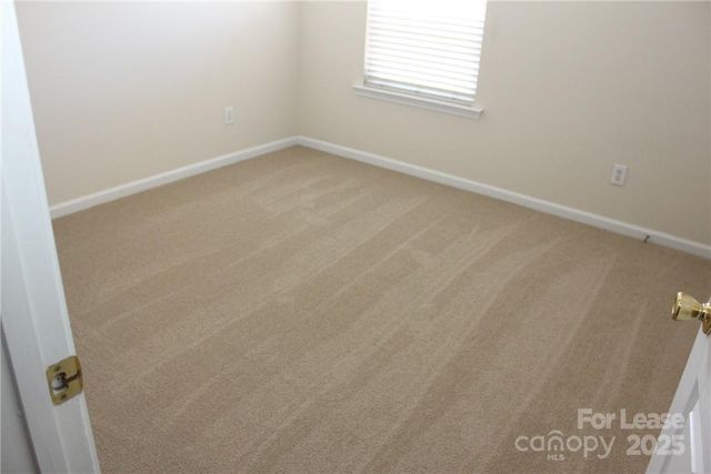 2715 Old Ironside Drive, Charlotte, NC 28213