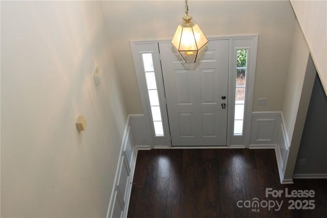 2715 Old Ironside Drive, Charlotte, NC 28213