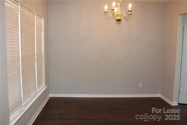 2715 Old Ironside Drive, Charlotte, NC 28213