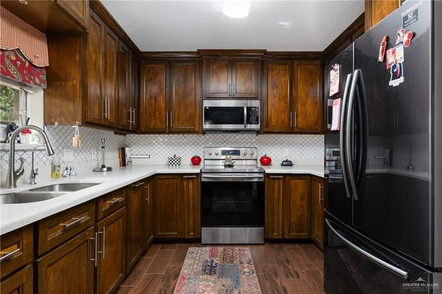 2213 Highland Avenue, Mcallen, TX 78501