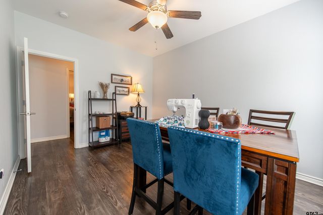 411 Sterling Shores Dr, Scroggins, TX 75480