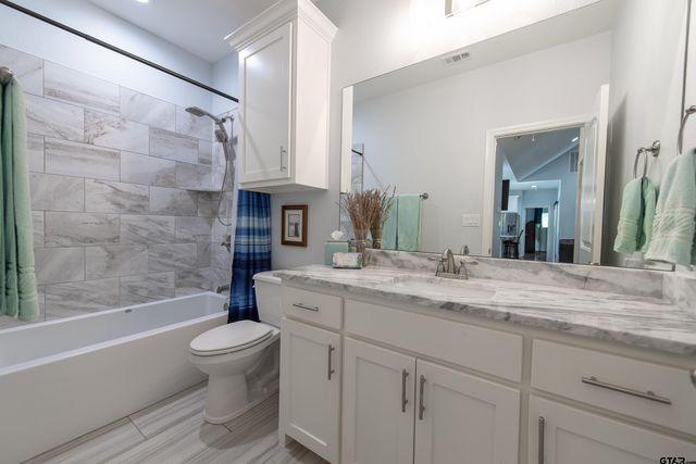 411 Sterling Shores Dr, Scroggins, TX 75480