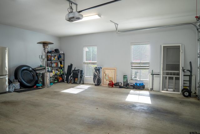 411 Sterling Shores Dr, Scroggins, TX 75480