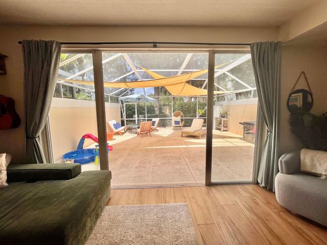 262 Fortuna Drive, Palm Beach Gardens, FL 33410