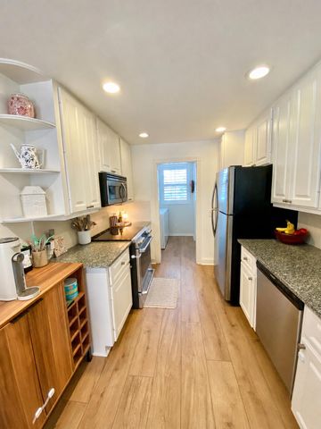 262 Fortuna Drive, Palm Beach Gardens, FL 33410