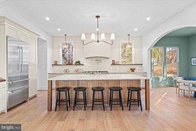 14 W BELLEFONTE AVE, Alexandria, VA 22301