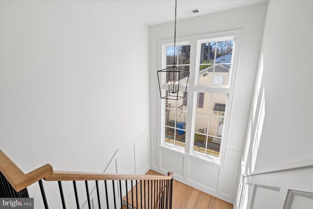 14 W BELLEFONTE AVE, Alexandria, VA 22301