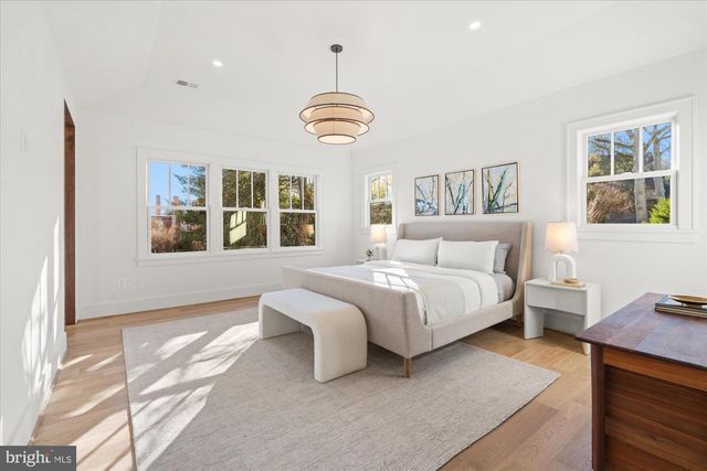 14 W BELLEFONTE AVE, Alexandria, VA 22301