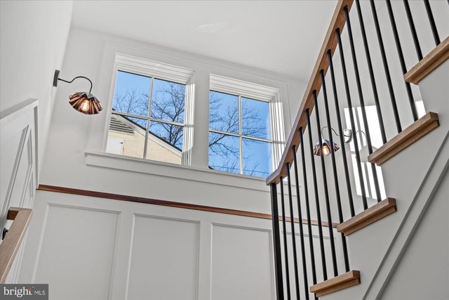 14 W BELLEFONTE AVE, Alexandria, VA 22301