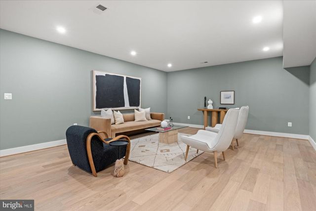 14 W BELLEFONTE AVE, Alexandria, VA 22301