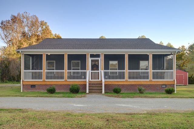 838 Old West Point Rd, Smithville, TN 37166