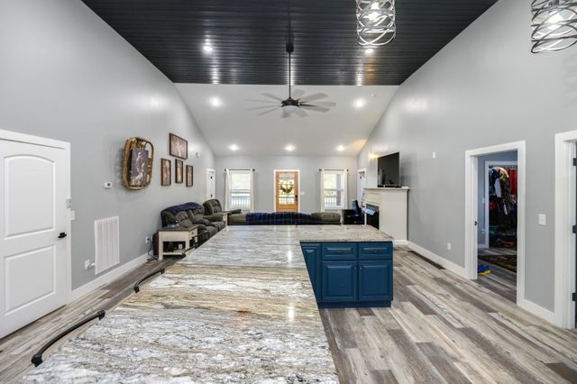 838 Old West Point Rd, Smithville, TN 37166