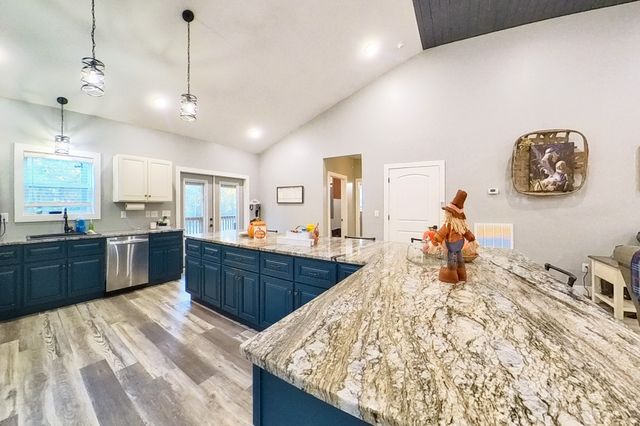 838 Old West Point Rd, Smithville, TN 37166