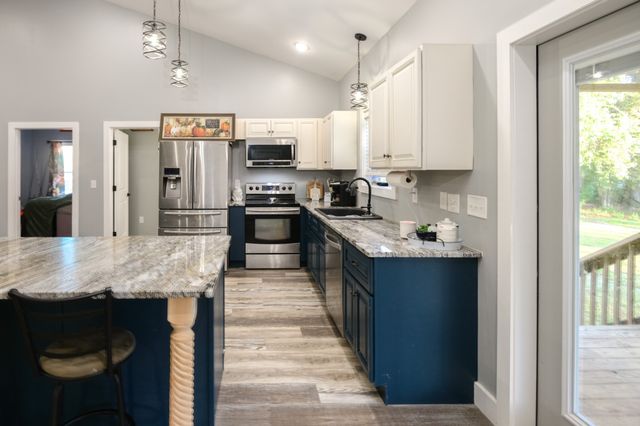 838 Old West Point Rd, Smithville, TN 37166