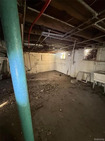 15379 Woodingham Drive, Detroit, MI 48238