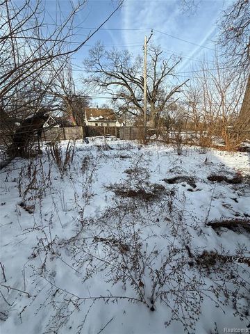 15379 Woodingham Drive, Detroit, MI 48238