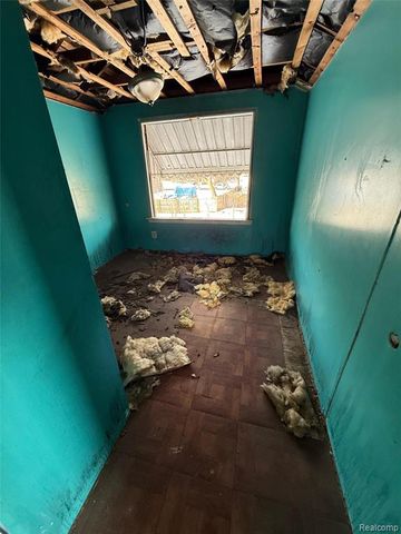 15379 Woodingham Drive, Detroit, MI 48238