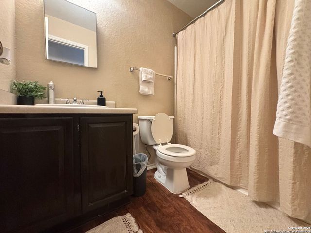 6658 Eastern Clouds, Converse, TX 78109