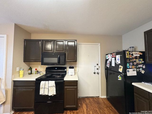 6658 Eastern Clouds, Converse, TX 78109