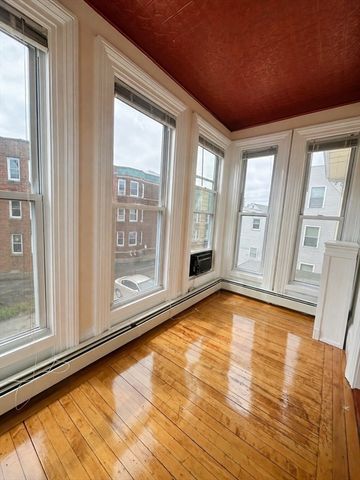 9 Portland Street 2, Lynn, MA 01902