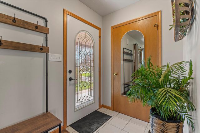 68600 Christiana Lake Road, Edwardsburg, MI 49112