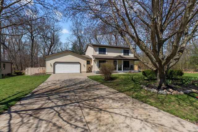 68600 Christiana Lake Road, Edwardsburg, MI 49112